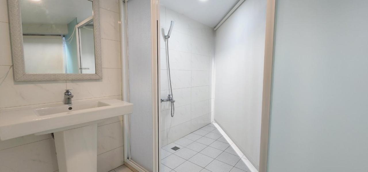 Ximen Garden Inn Тайбэй Экстерьер фото